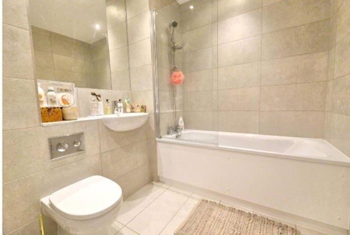 לונדון 1988 Homes - Walthamstow מראה חיצוני תמונה
